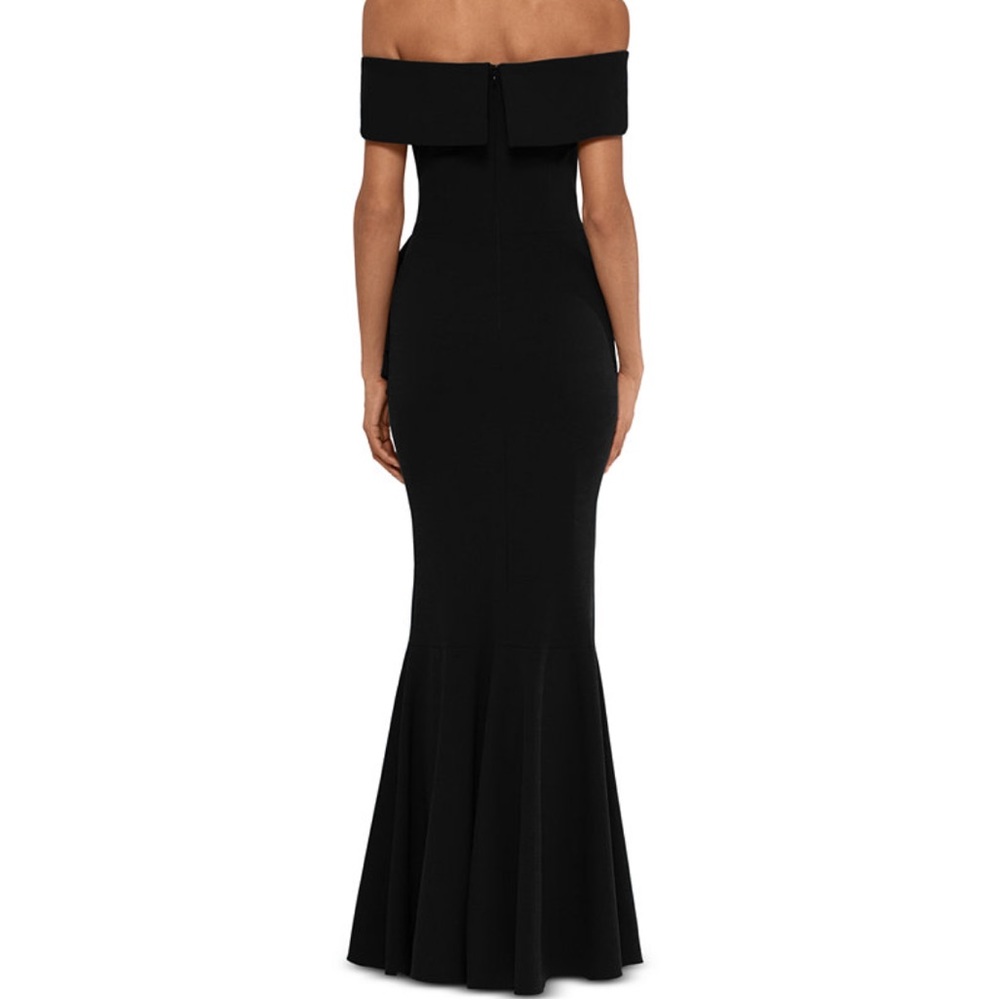 Black Off the Shoulder Mermaid Gown - Picture 2 of 8